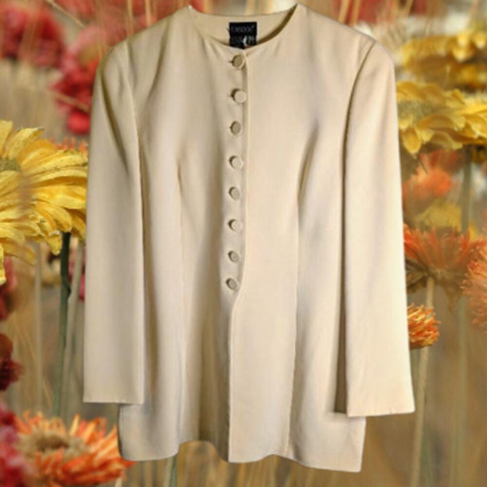 Episode 14 NWOT vintage 90's silk long sleeve butter yellow button down blazer.